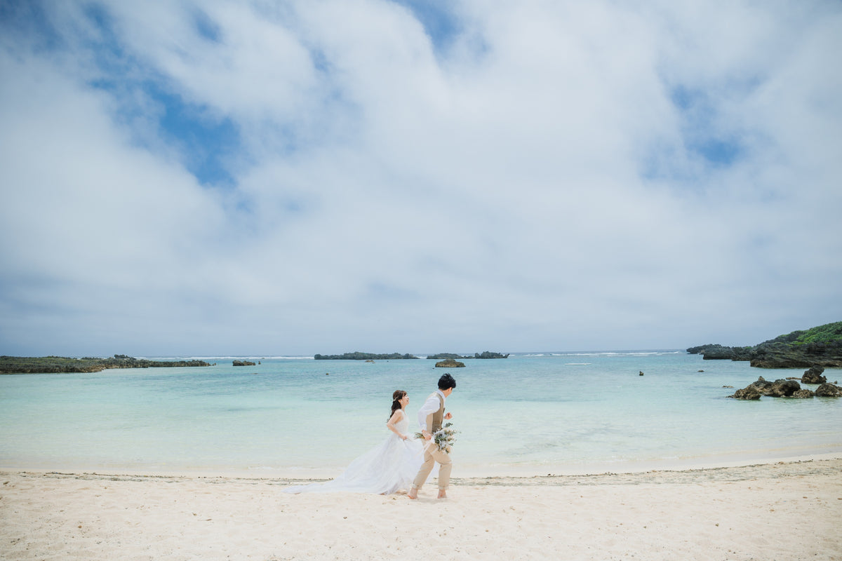 沖縄 シギラミラージュベイサイドチャペル リアルウェディング1479000 4月11日 11:00式