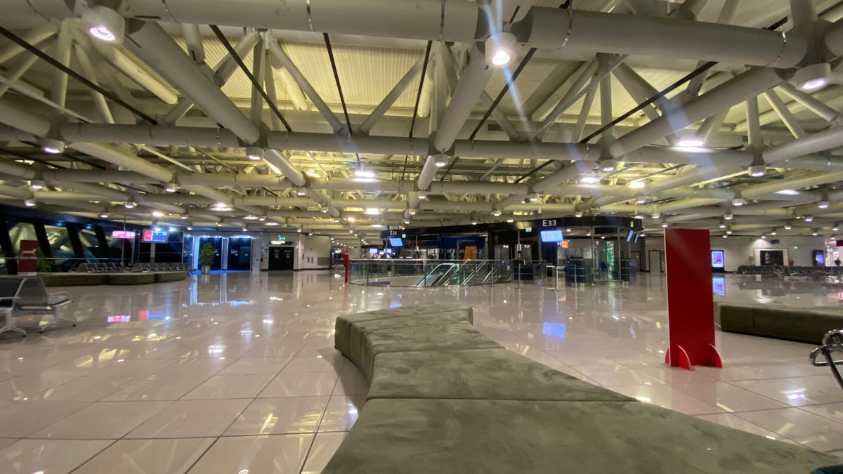 フィウミチーノ空港(通称:レオナルド・ダ・ヴィンチ空港_ローマにある空港)
