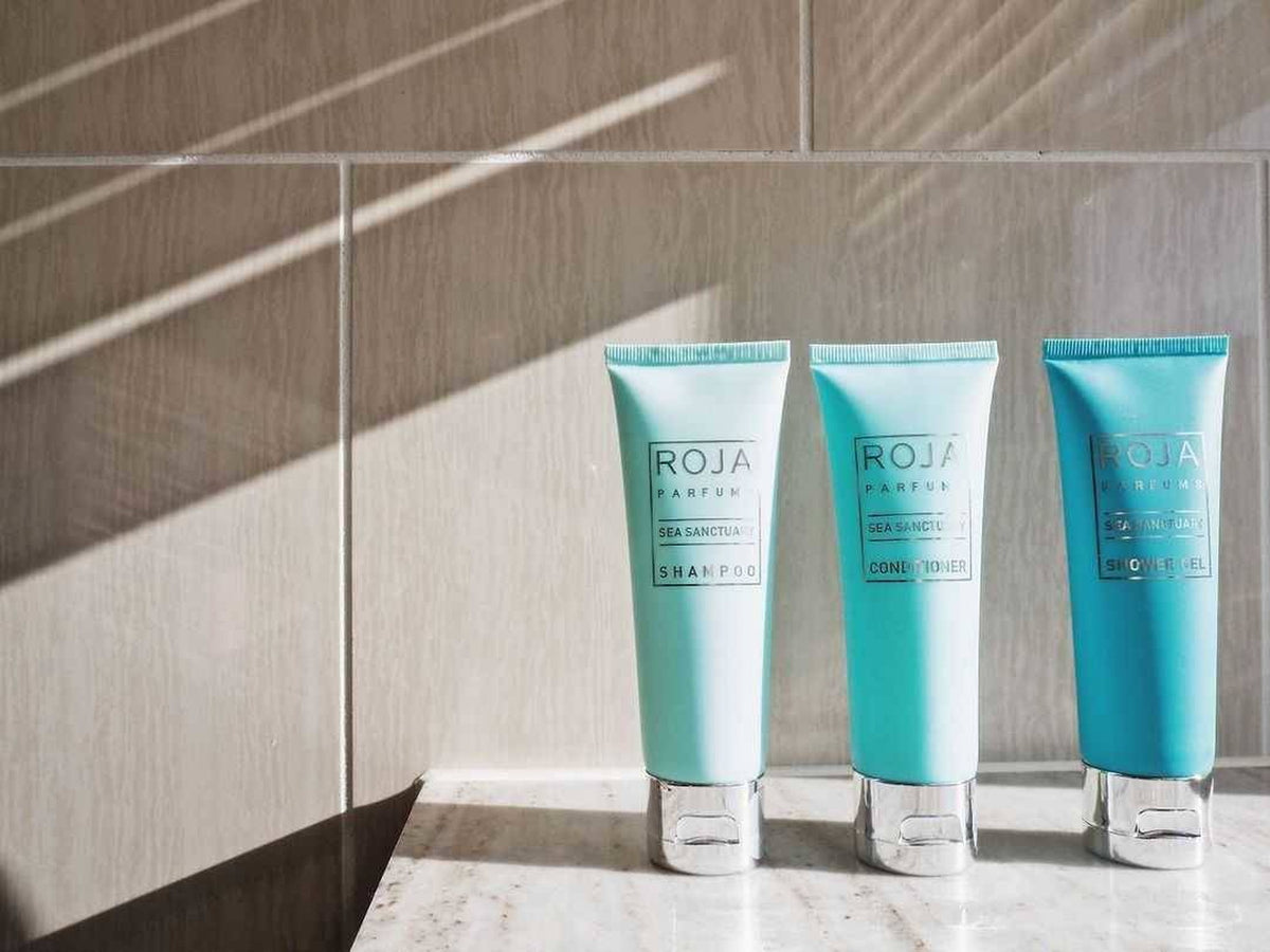 バスアメニティはイギリスの高級香水ブランド「ROJA PARFUMS」が使われています。ハレクラニ沖縄をイメージして調香したここだけの香り