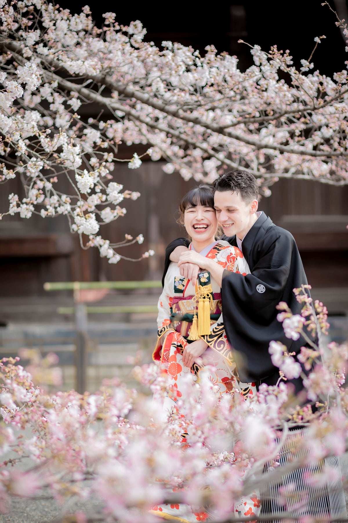 満開の桜とともに