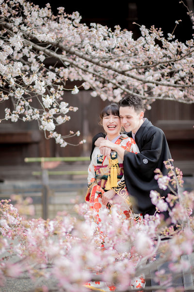 満開の桜とともに