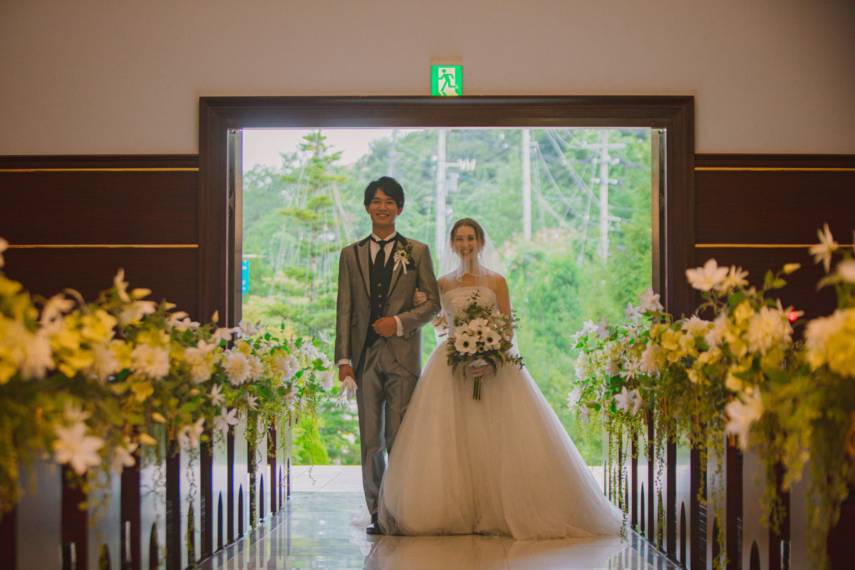 新郎新婦入場