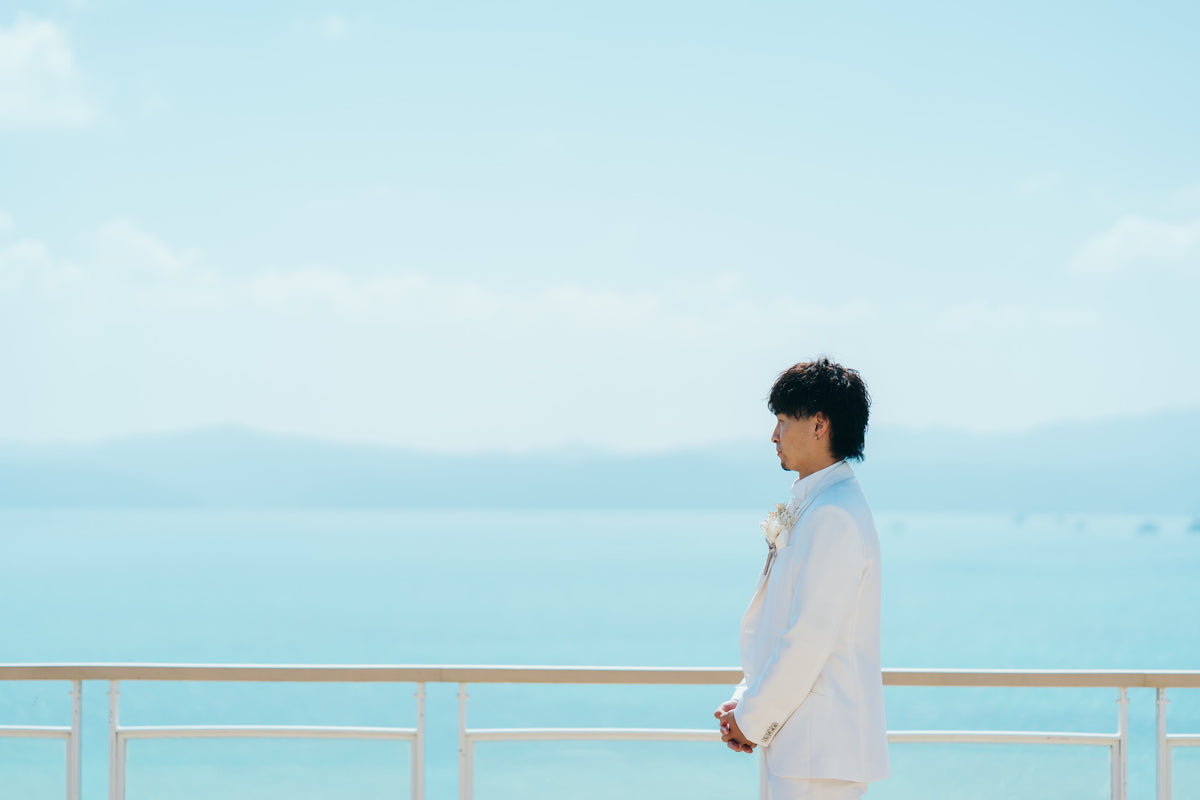 沖縄　古宇利島 空と海の教会 リアルウェディング［JTBおふたりさま婚］ 1568309　10月7日 12:30式