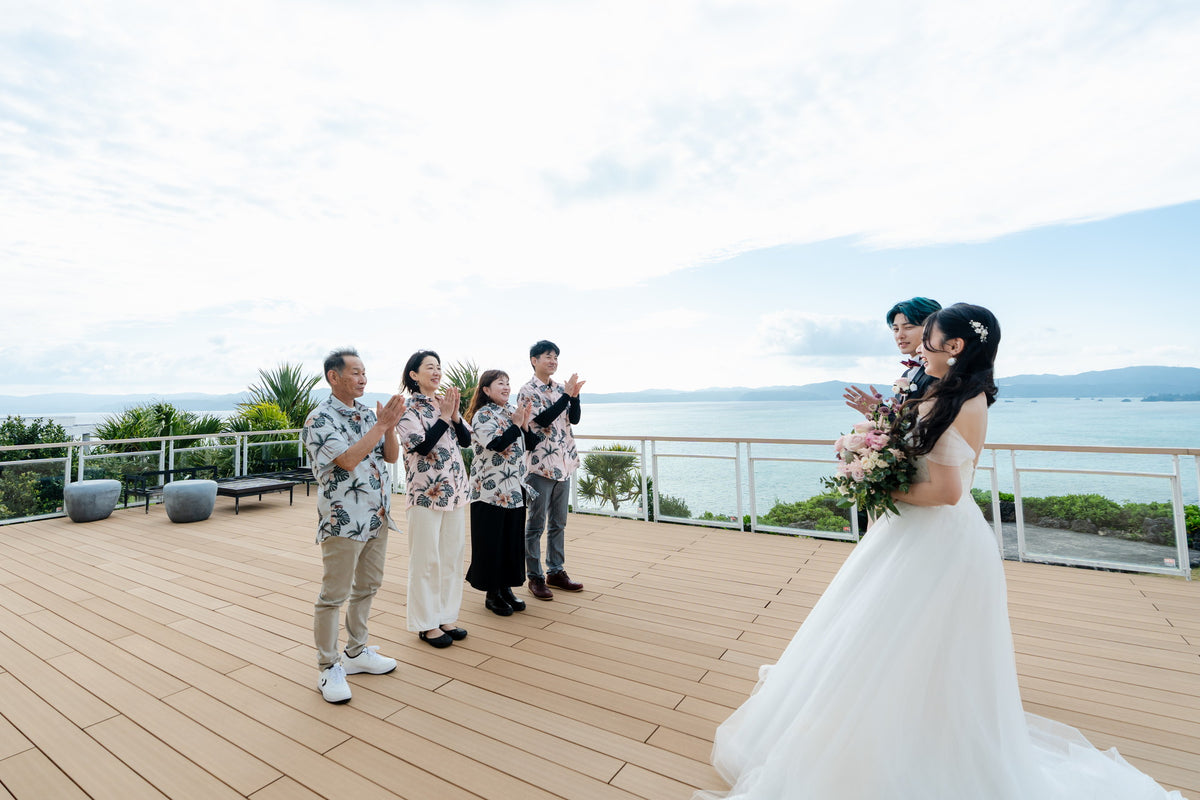 沖縄　古宇利島 空と海の教会 リアルウェディング 1583941　2月22日 10:30式