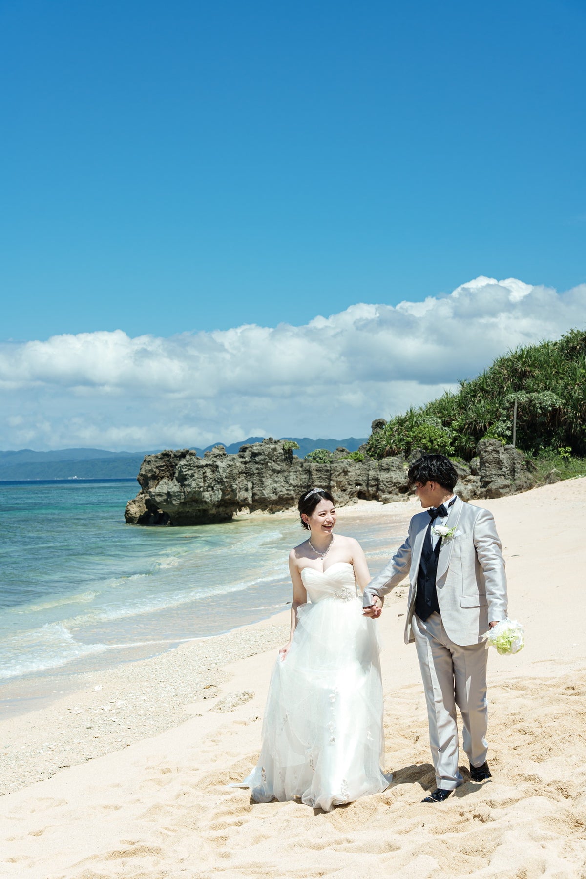 沖縄　古宇利島 空と海の教会 リアルウェディング 1604751　5月26日 12:30式