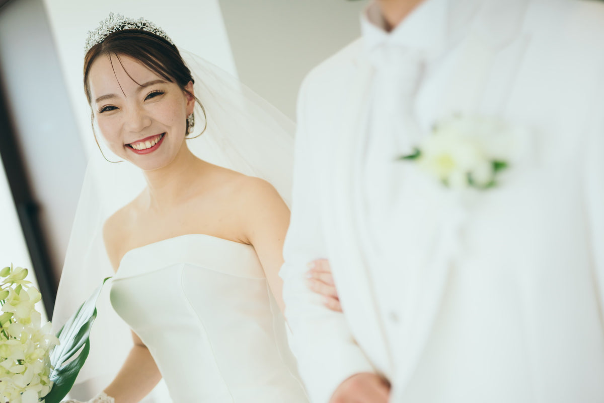 沖縄　古宇利島 空と海の教会 リアルウェディング［JTBおふたりさま婚］ 1568309　10月7日 12:30式