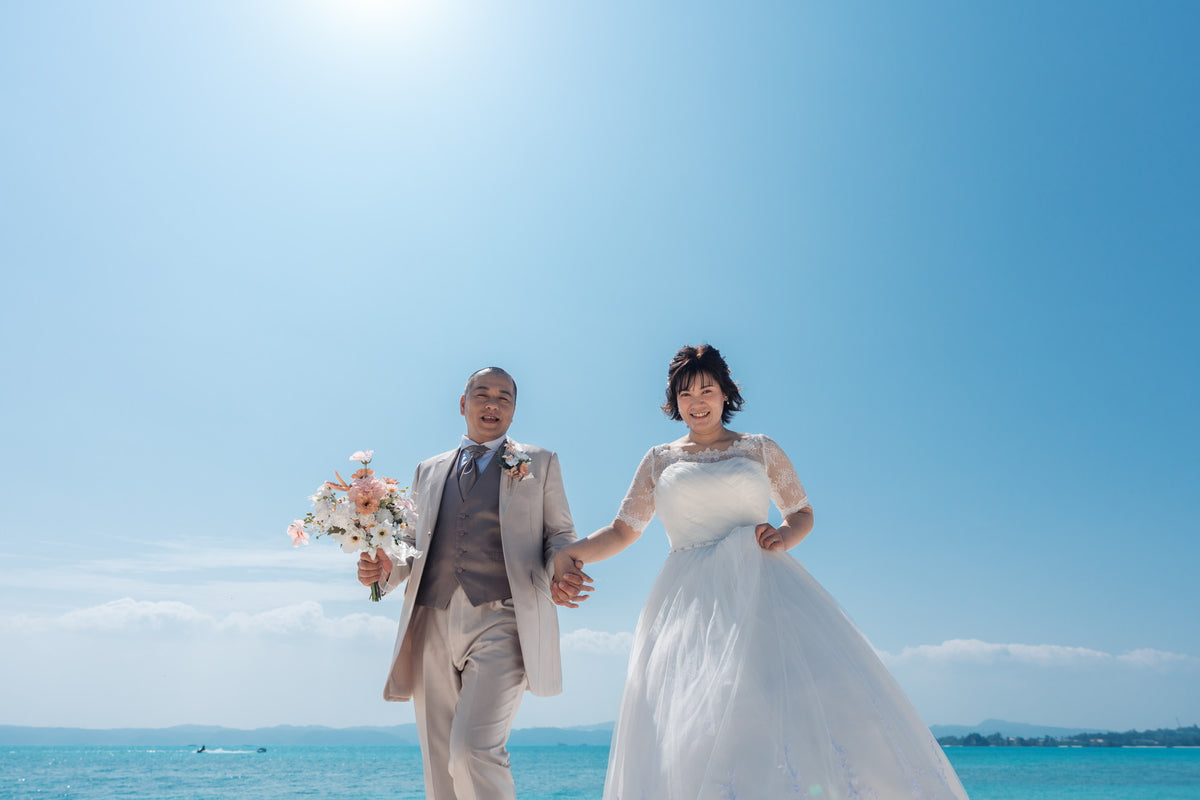沖縄　古宇利島 空と海の教会 リアルウェディング 1594039　3月28日 9:30式