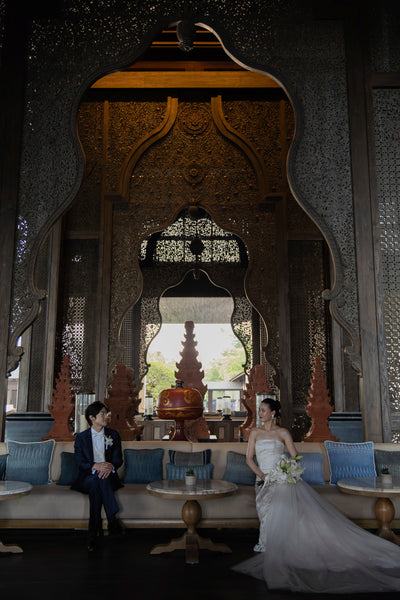 木彫りの装飾が格調高い空間を演出します