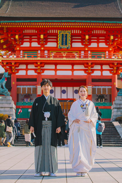 「京都らしさ」を象徴するロケーションで、和装が最も映える神社の一つです
