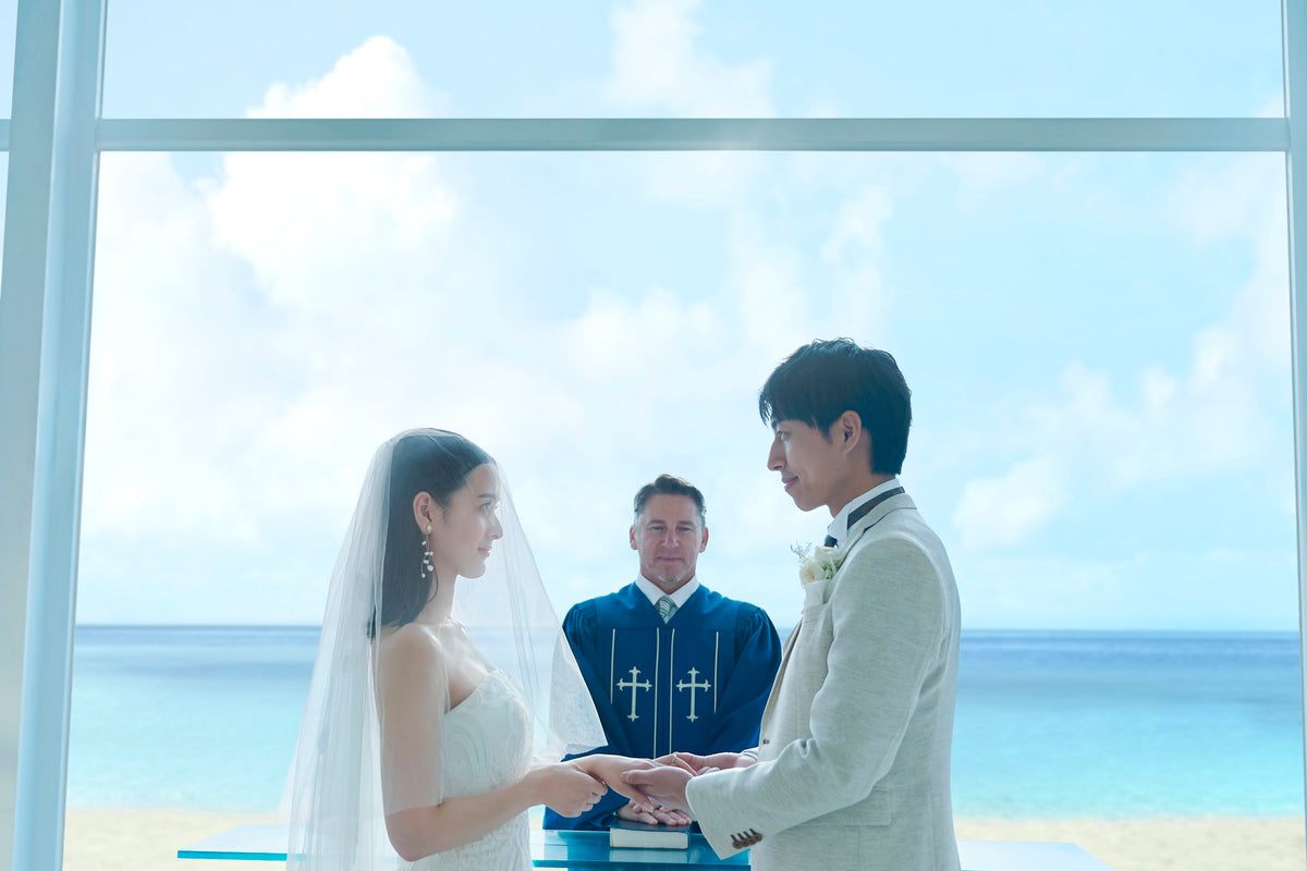 贅沢に目に前に広がる海は おふたりとゲストにとって忘れられない特別な景色になります