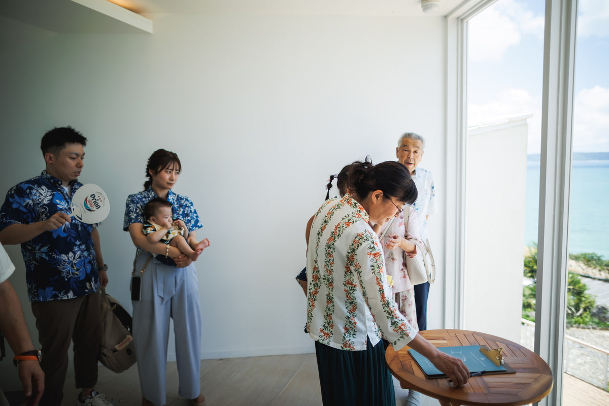 沖縄　古宇利島 空と海の教会 リアルウェディング 1540344　6月30日 12:30式