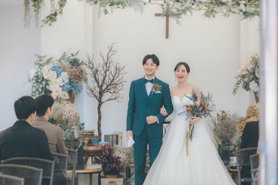 挙式は、ゲスト全員を証人として結婚を誓う挙式スタイルの人前式