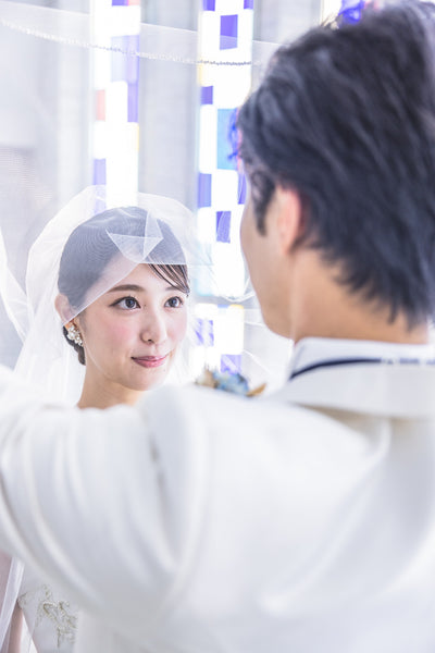 ベールアップは「これからはふたりで人生を歩む」という意思を表します。