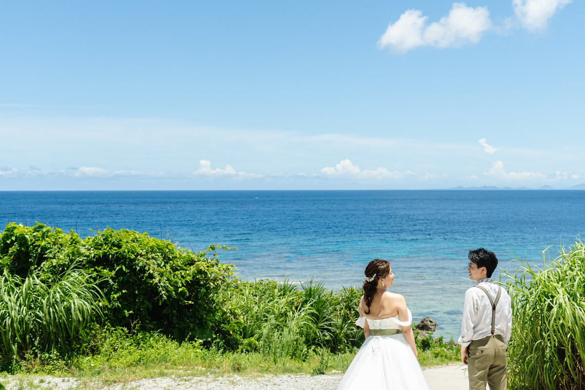 沖縄　古宇利島 空と海の教会 リアルウェディング［JTBおふたりさま婚］ 1491182　6月24日 12:30式