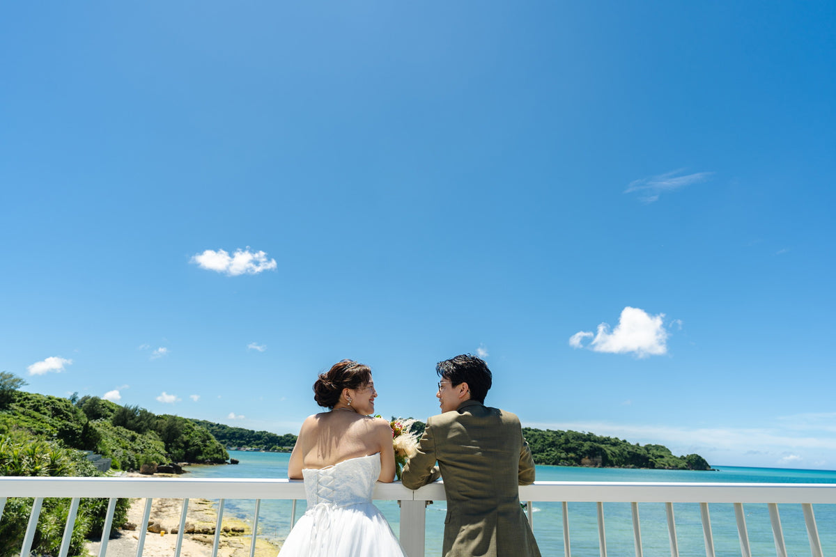 沖縄　古宇利島 空と海の教会 リアルウェディング［JTBおふたりさま婚］ 1491182　6月24日 12:30式