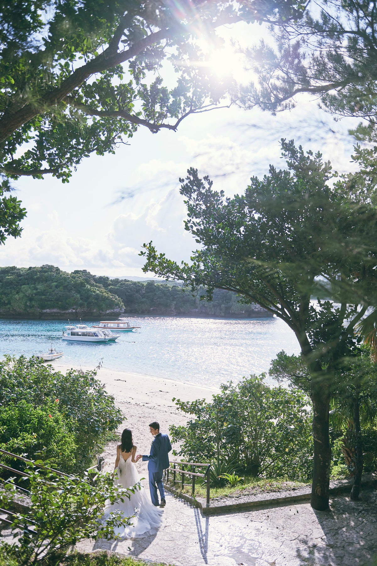 石垣島の象徴的な場所でのフォトツアーもお勧めです「川平湾フォトツアー」
