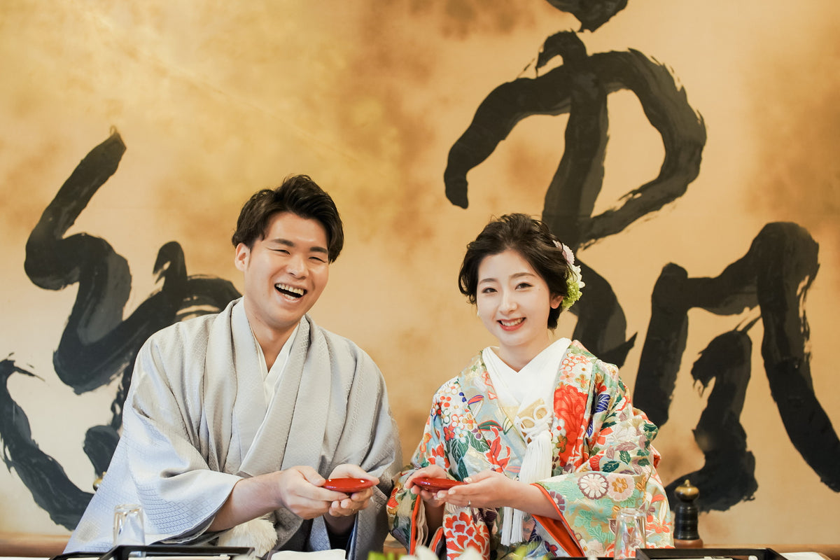 「広間」乾杯