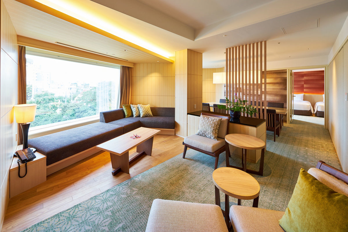 ホテル雅叙園東京は世界的ホテルブランドグループ「Small Luxury Hotels of the World 」に加盟いたしました。全室80㎡以上のゆったりとした空間で全バスルームにジェットバスを完備しております。