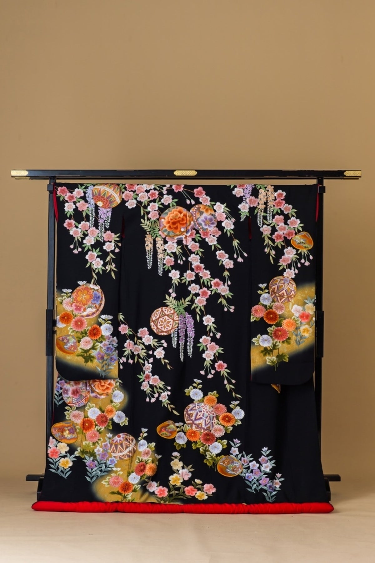 手まりに枝垂桜