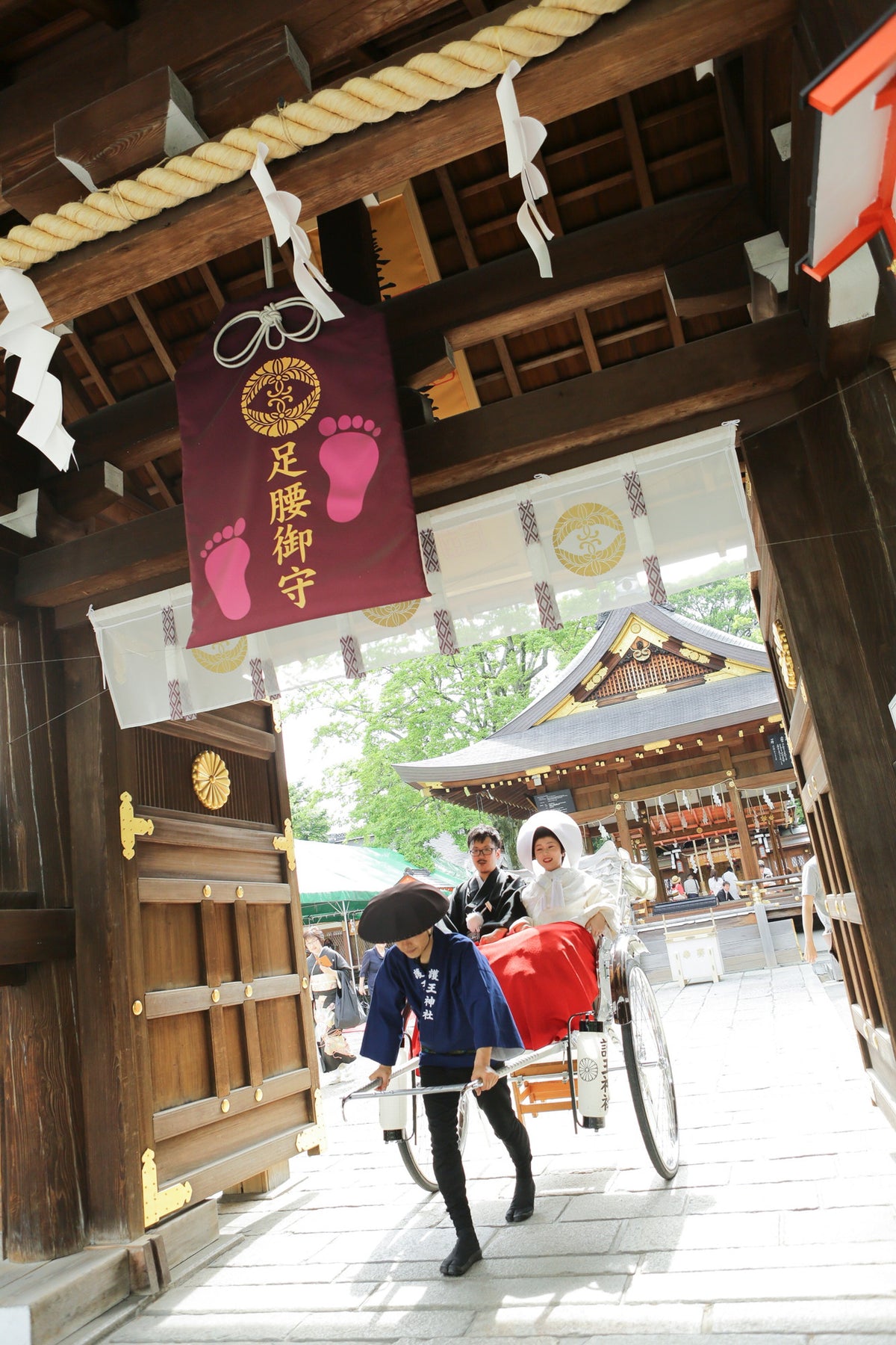 挙式後は人力車で京都の町を巡る貴重な体験を！