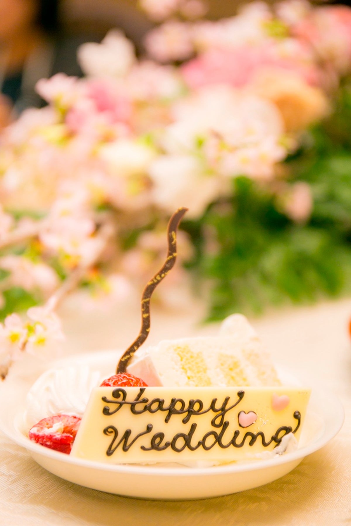 お料理イメージ　ウェディングケーキ④