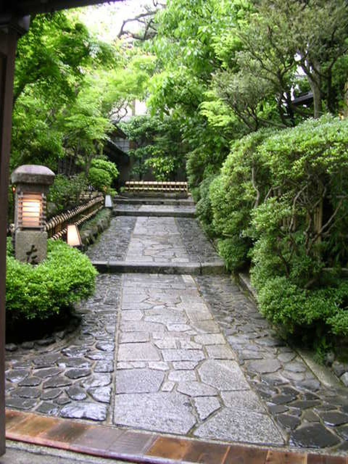 左阿彌エントランスまでの道