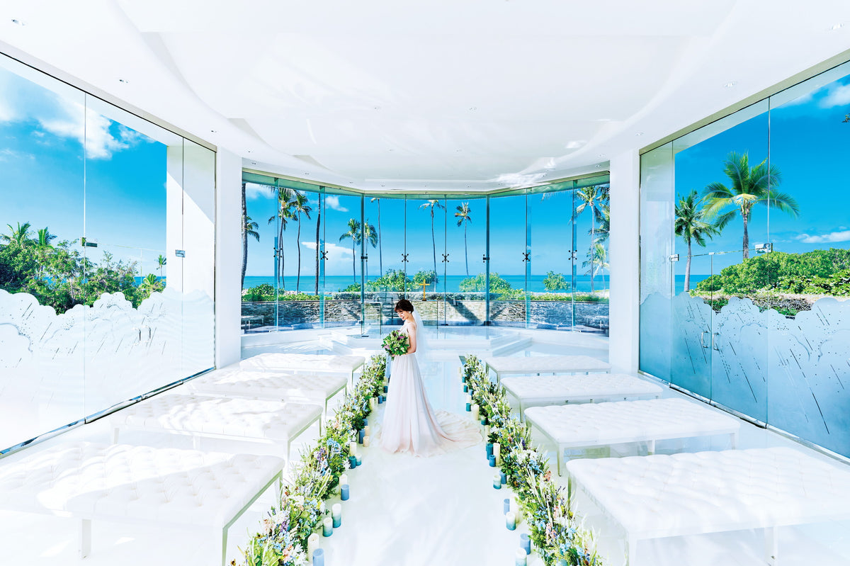 360度ガラス張りのチャペル どこから写真を撮ってもハワイらしい景色がバックに映る唯一無二のチャペル