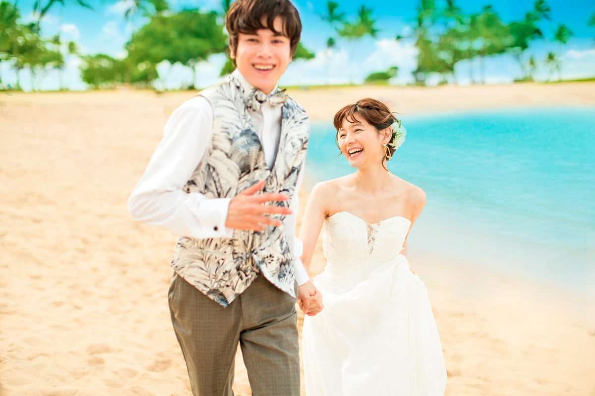 白砂とビーチのコントラストが最高に美しいビーチです。