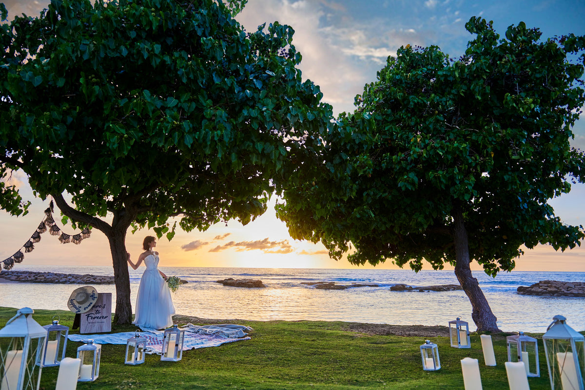 サンセットタイムの挙式はフォトタイムも幻想的に・・・。