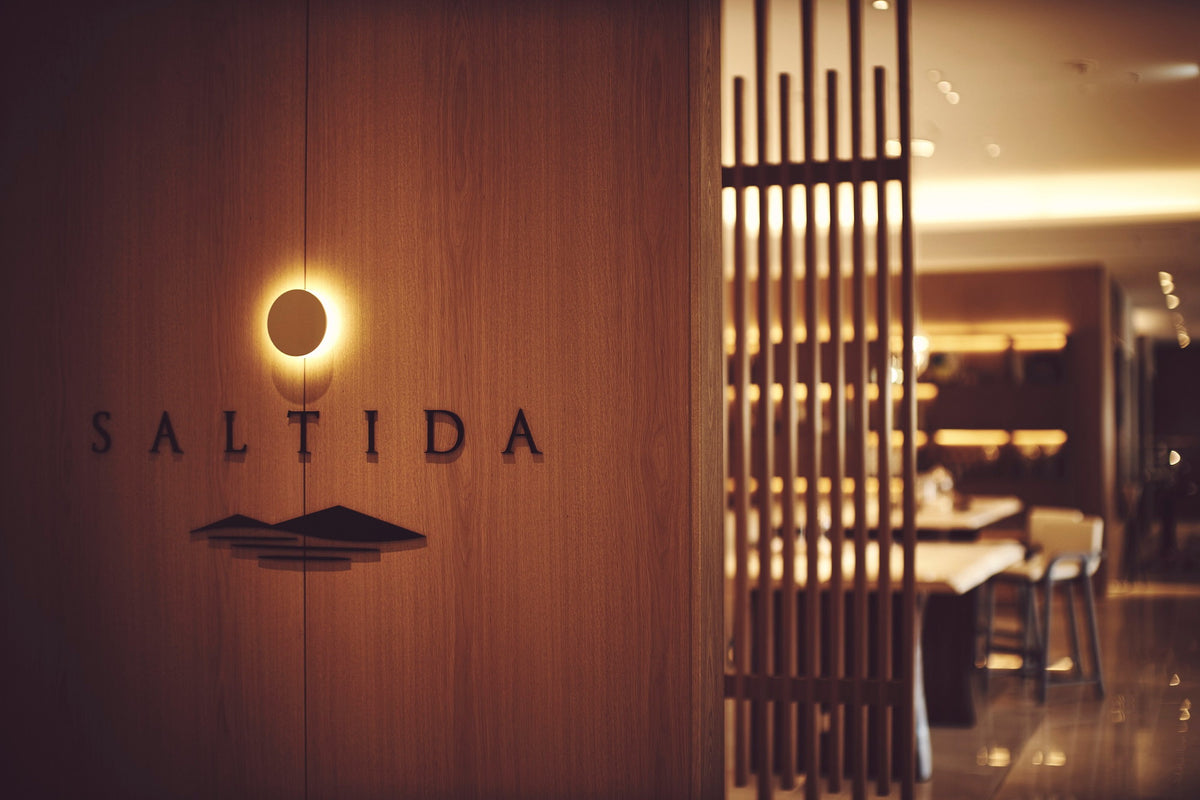 石垣島のLAND(大地)とSEA(海)の恵みを味わい尽くすことのできるフィッシュ&ミートビストロ「SALTIDA(サルティーダ)」@ベイウィング1F