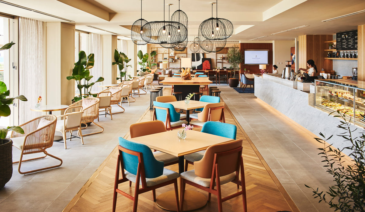 「まさに今ドキ“おしゃれCAFE&SHOP”」「PALETTE Terrace Lounge」@ベイウィング2F
