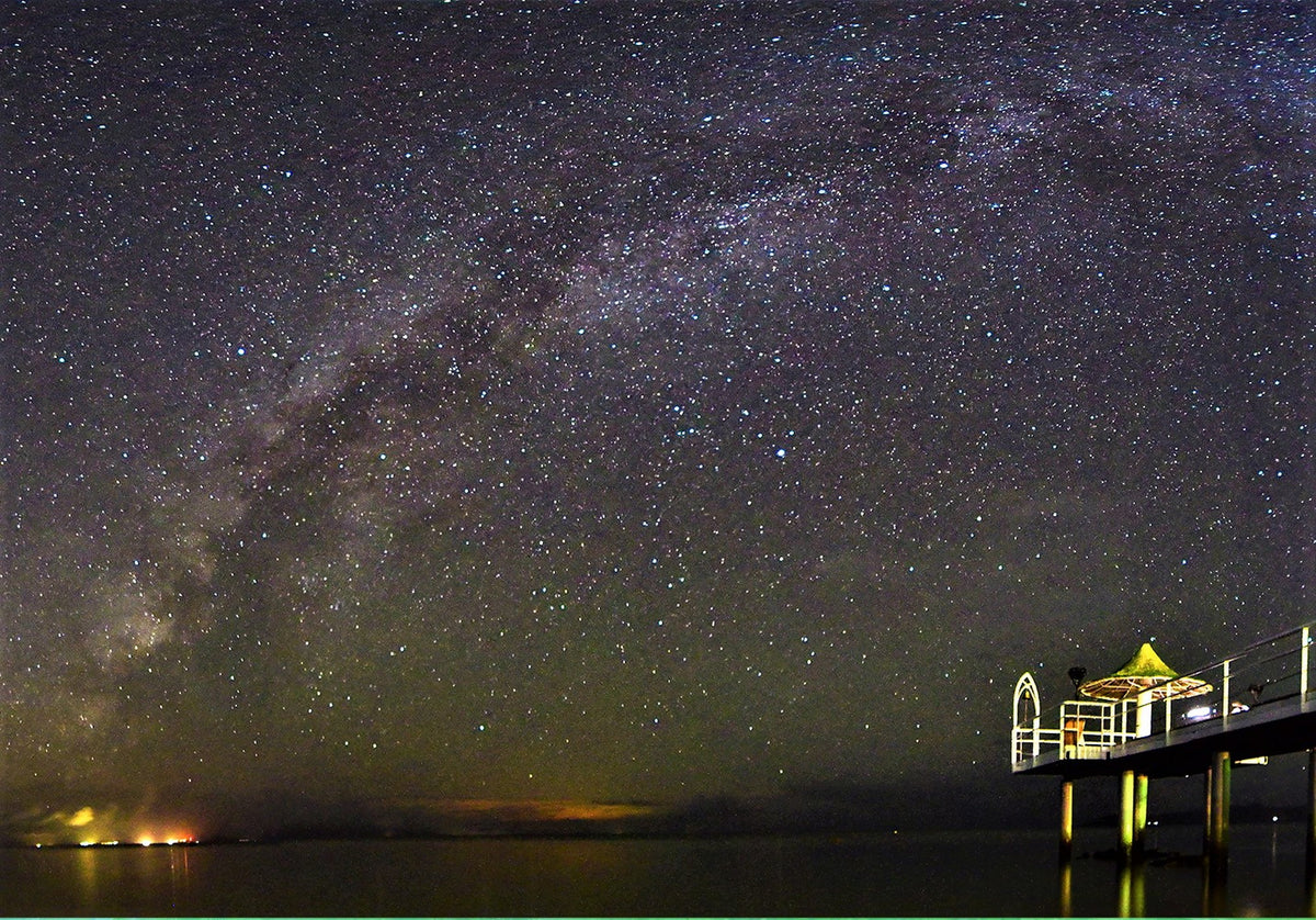 ホテル周辺は夜になれば光が少なく、88ある星座のうち84の星座を見ることができる島内随一のエリアです