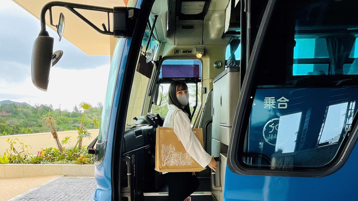 HIYORIは那覇空港までのシャトルバスの停車ホテルなので安心楽ちん!